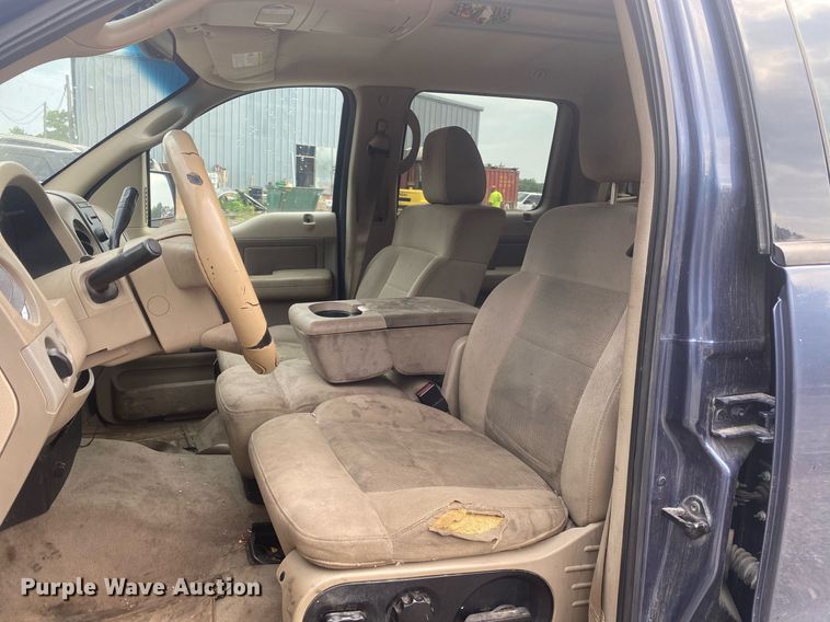 image for item DI7752 2004 Ford F150  SuperCrew pickup truck