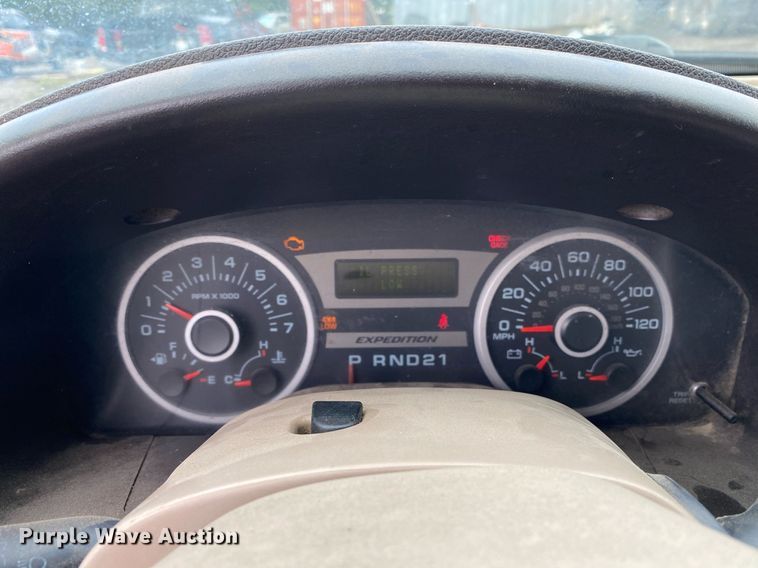 image for item DI7753 2005 Ford Expedition  SUV