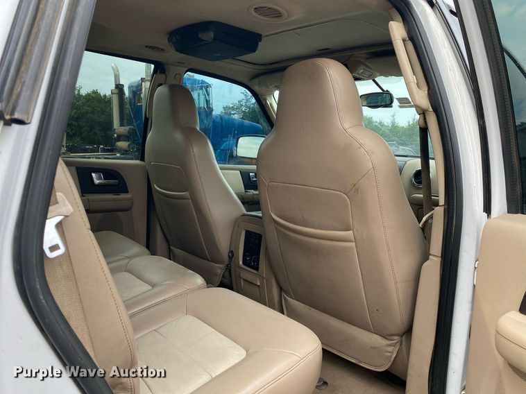 image for item DI7753 2005 Ford Expedition  SUV
