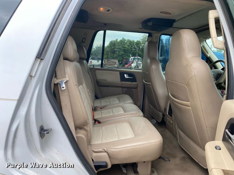 image for item DI7753 2005 Ford Expedition  SUV