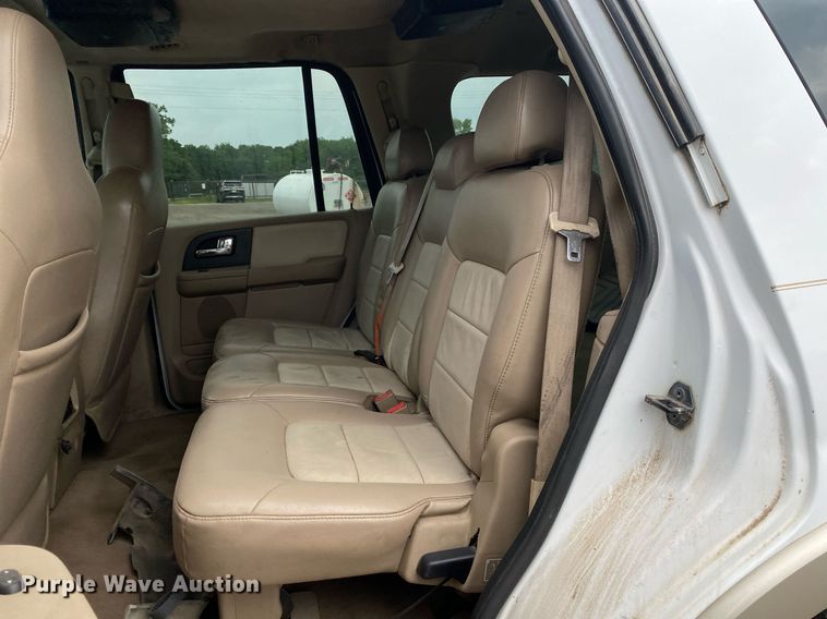 image for item DI7753 2005 Ford Expedition  SUV