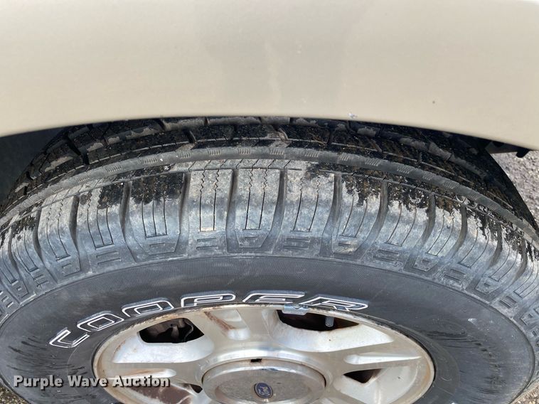 image for item DI7753 2005 Ford Expedition  SUV