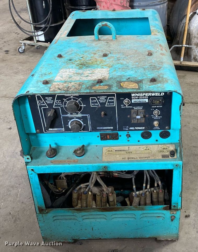 Multiquip Whisperweld SGW225SS welder/generator in Sand Springs, OK