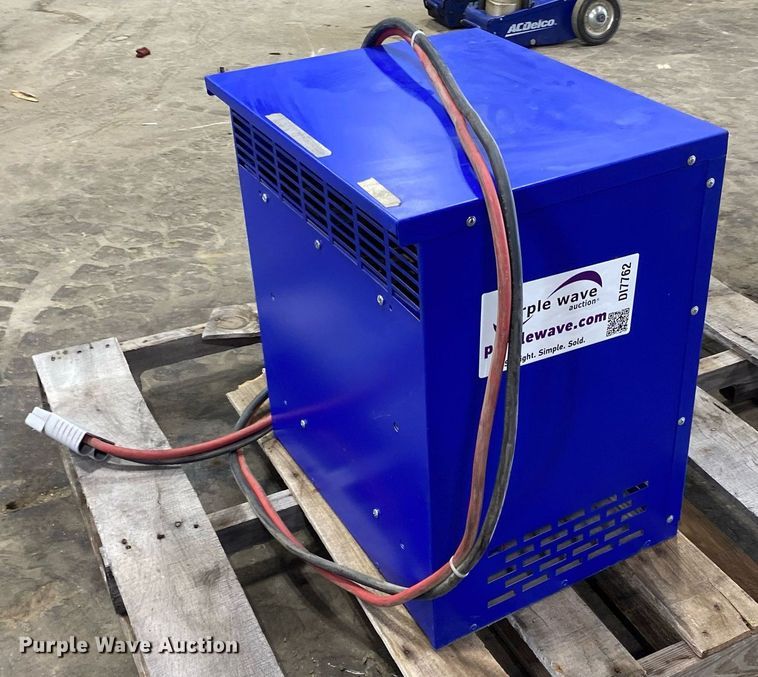 image for item DI7762 Infinity PEI 12/5  forklift charger