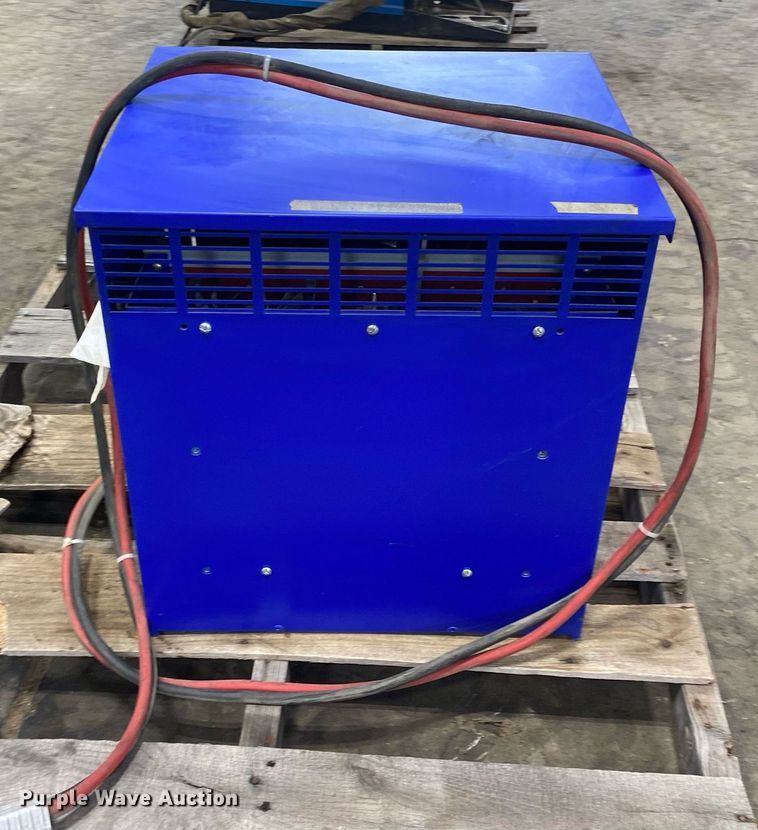 image for item DI7762 Infinity PEI 12/5  forklift charger