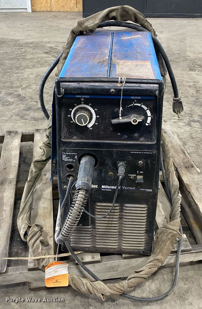 image for item DI7763 Miller Millermatic Vintage welder