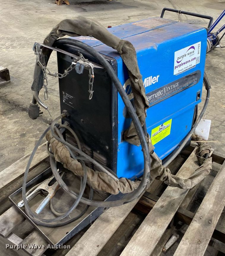 image for item DI7763 Miller Millermatic Vintage welder