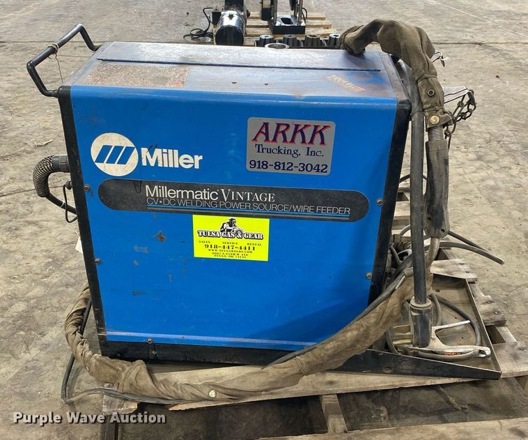 image for item DI7763 Miller Millermatic Vintage welder