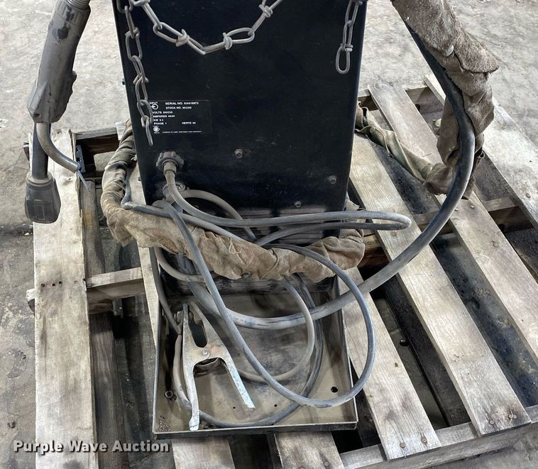 image for item DI7763 Miller Millermatic Vintage welder