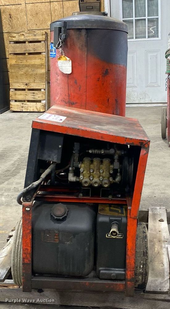 image for item DI7764 Hotsy  pressure washer