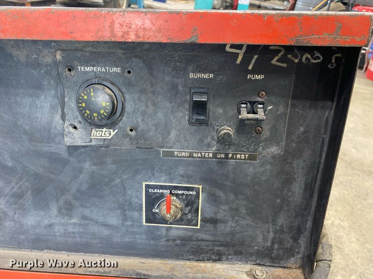 image for item DI7764 Hotsy  pressure washer