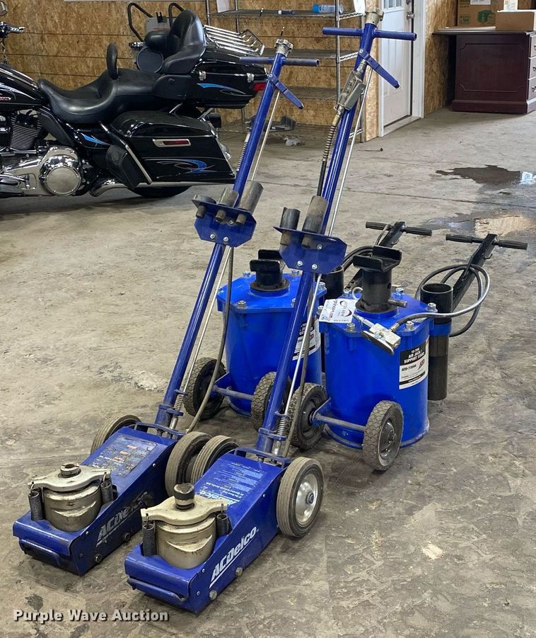 image for item DI7765 (4) air jacks