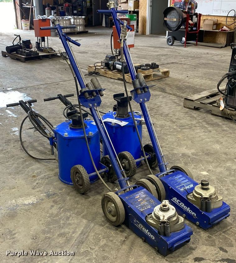 image for item DI7765 (4) air jacks