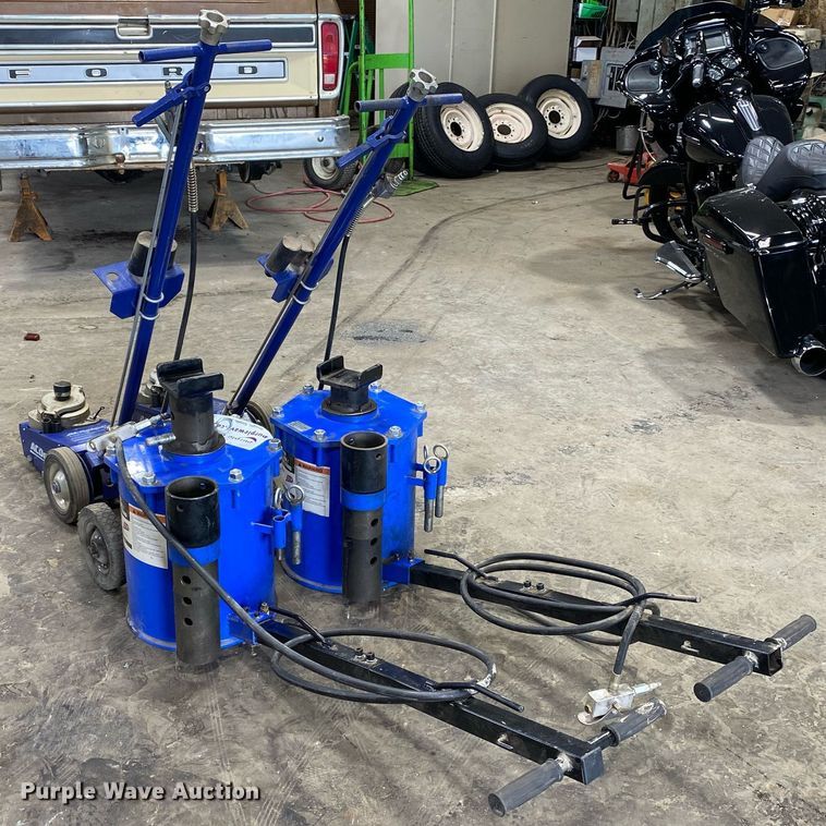 image for item DI7765 (4) air jacks