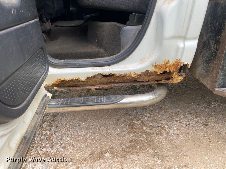 image for item DI7769 2003 Dodge Ram 3500  Quad Cab bale bed pickup truck