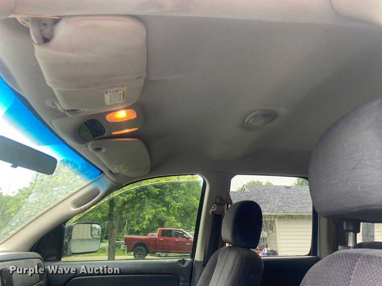 image for item DI7769 2003 Dodge Ram 3500  Quad Cab bale bed pickup truck