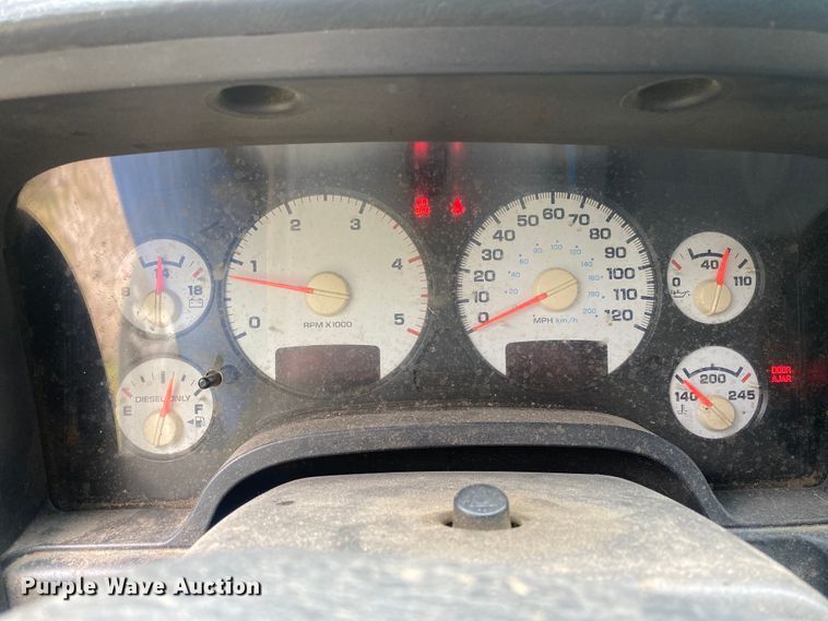 image for item DI7769 2003 Dodge Ram 3500  Quad Cab bale bed pickup truck