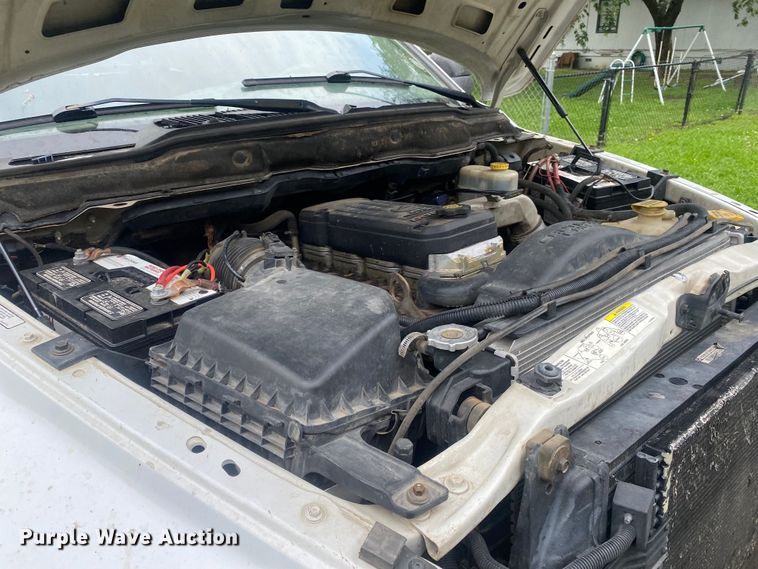 image for item DI7769 2003 Dodge Ram 3500  Quad Cab bale bed pickup truck