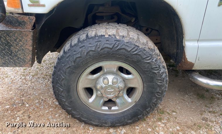 image for item DI7769 2003 Dodge Ram 3500  Quad Cab bale bed pickup truck