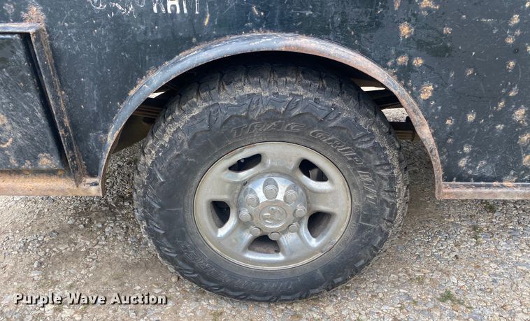 image for item DI7769 2003 Dodge Ram 3500  Quad Cab bale bed pickup truck