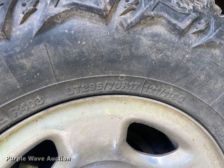 image for item DI7769 2003 Dodge Ram 3500  Quad Cab bale bed pickup truck