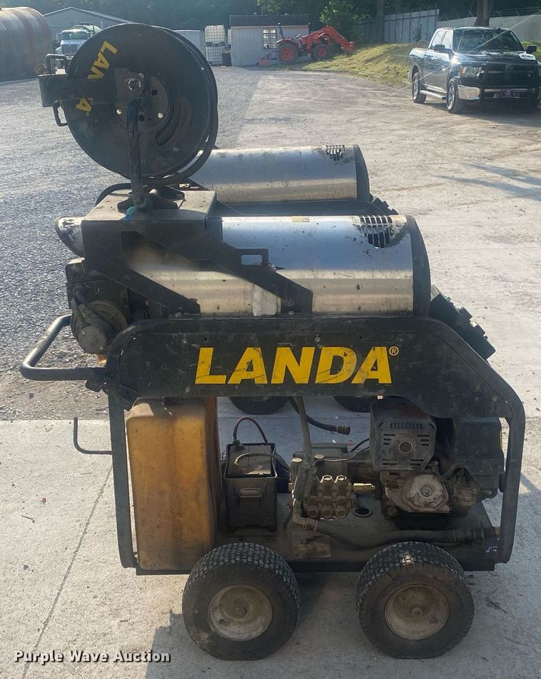image for item DI7770 (2) Landa pressure washers