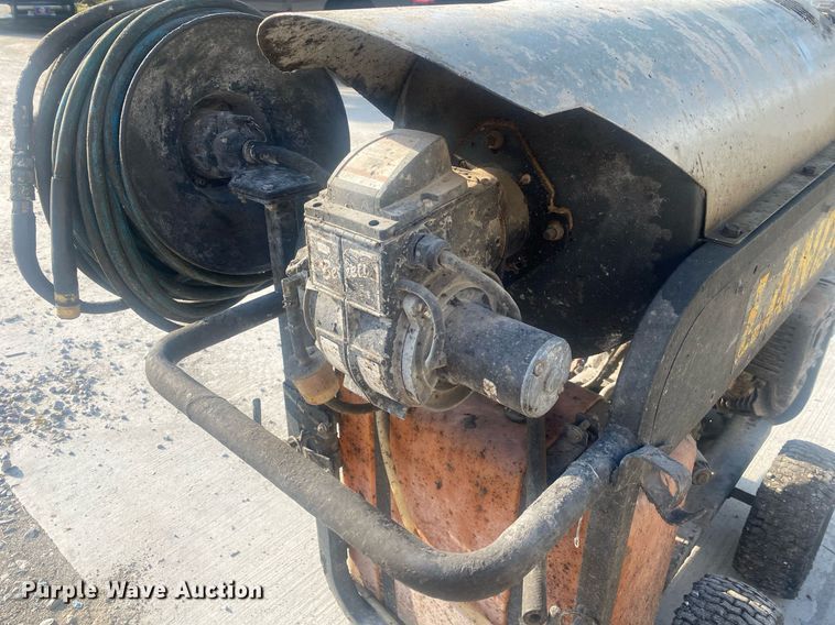 image for item DI7770 (2) Landa pressure washers