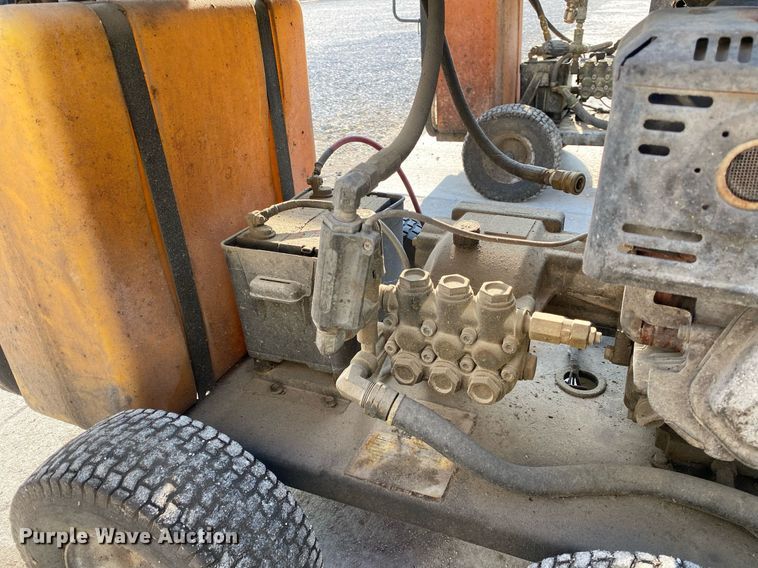 image for item DI7770 (2) Landa pressure washers