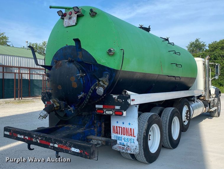 image for item DI7771 2013 Mack GU713  vacuum truck