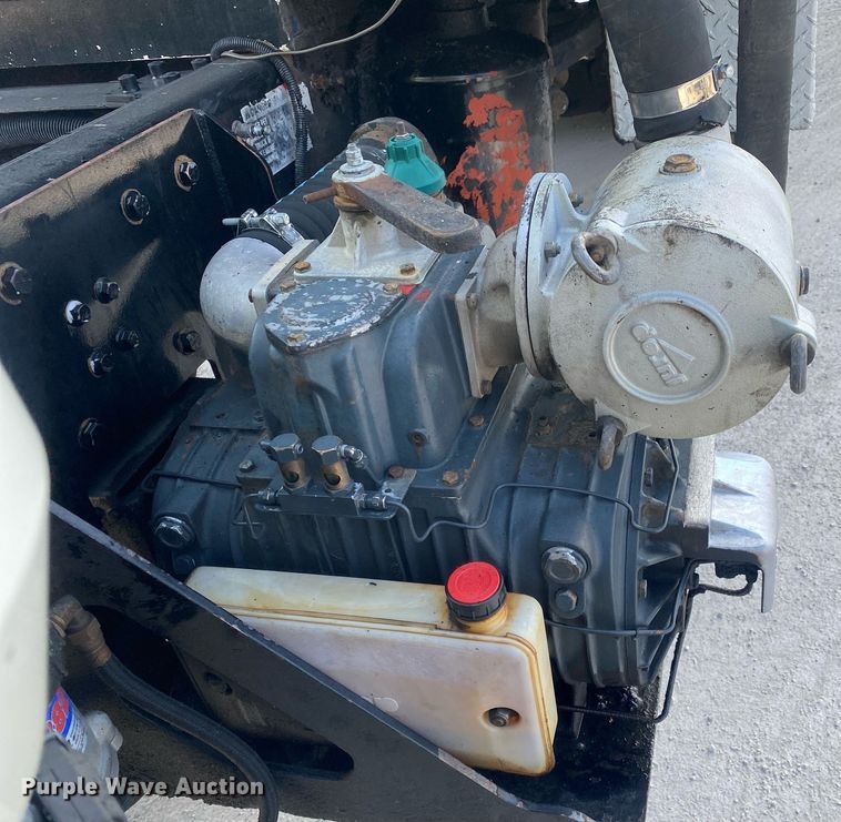 image for item DI7771 2013 Mack GU713  vacuum truck