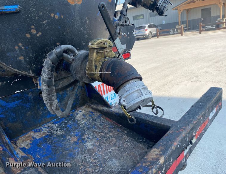 image for item DI7771 2013 Mack GU713  vacuum truck