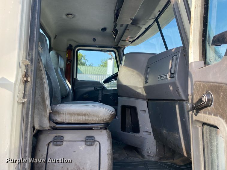 image for item DI7771 2013 Mack GU713  vacuum truck