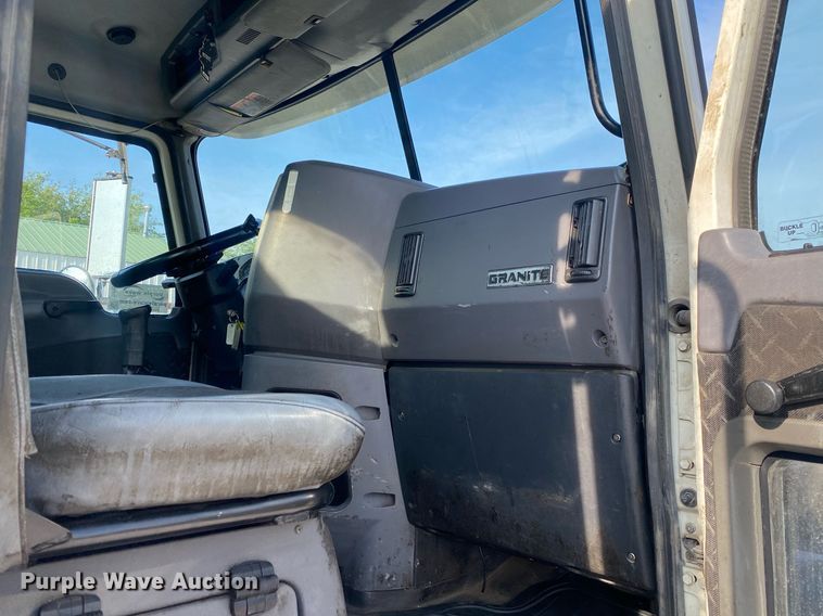 image for item DI7771 2013 Mack GU713  vacuum truck