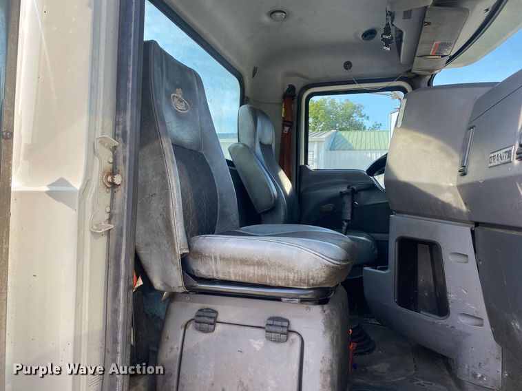 image for item DI7771 2013 Mack GU713  vacuum truck