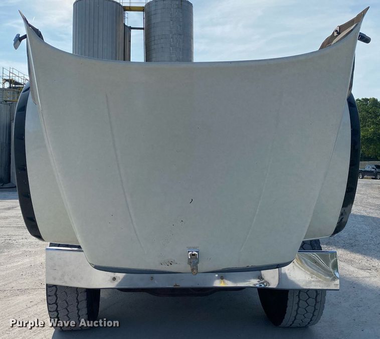 image for item DI7771 2013 Mack GU713  vacuum truck