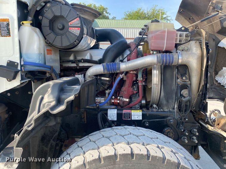 image for item DI7771 2013 Mack GU713  vacuum truck