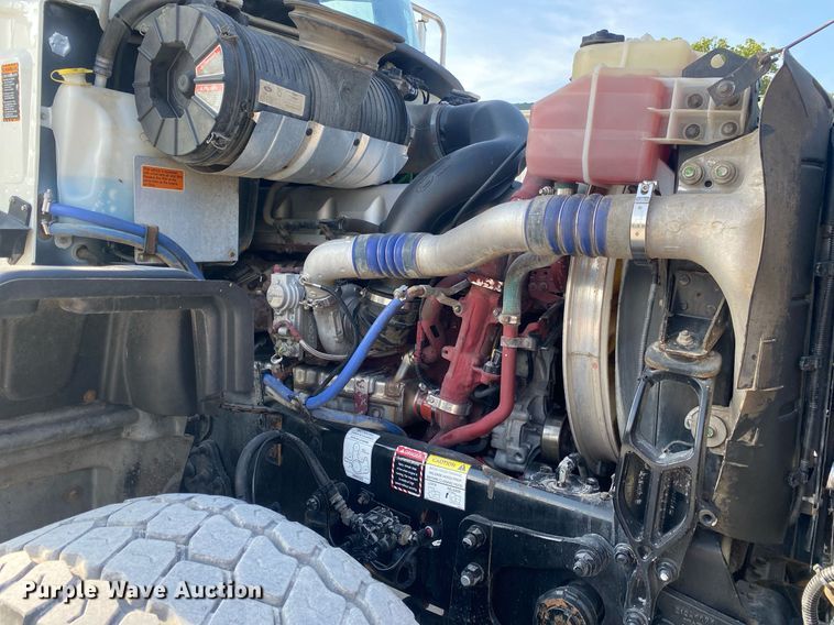 image for item DI7771 2013 Mack GU713  vacuum truck