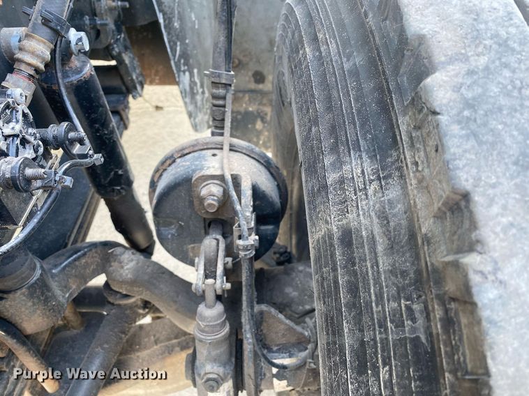 image for item DI7771 2013 Mack GU713  vacuum truck