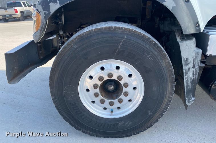 image for item DI7771 2013 Mack GU713  vacuum truck