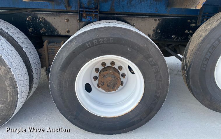 image for item DI7771 2013 Mack GU713  vacuum truck