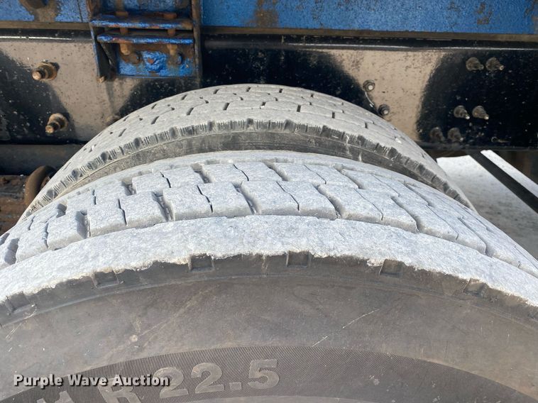 image for item DI7771 2013 Mack GU713  vacuum truck