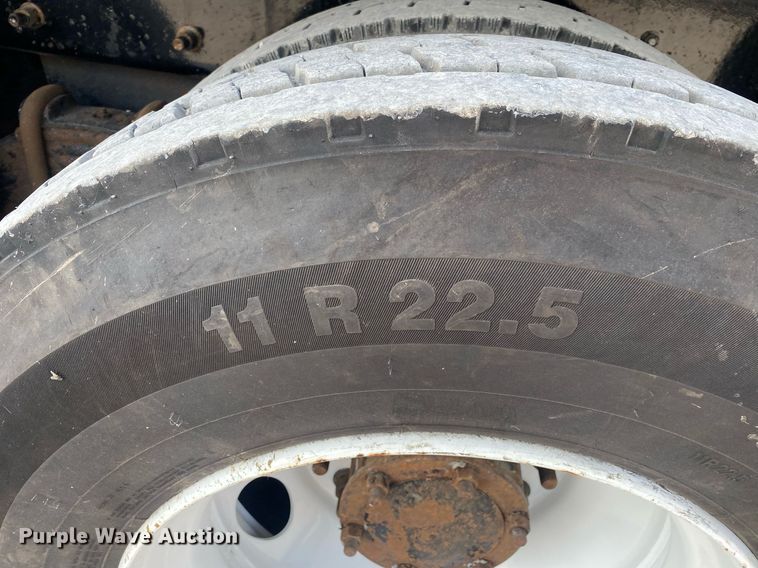 image for item DI7771 2013 Mack GU713  vacuum truck