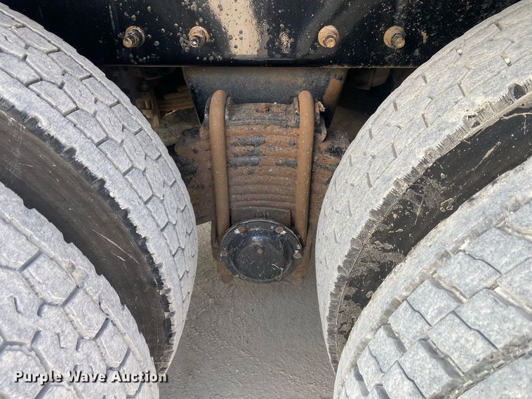 image for item DI7771 2013 Mack GU713  vacuum truck