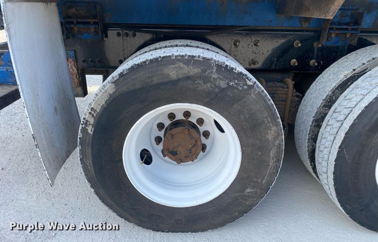 image for item DI7771 2013 Mack GU713  vacuum truck