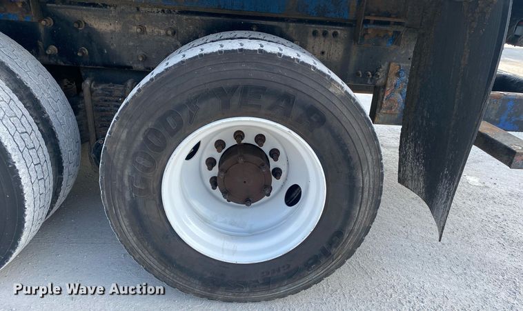 image for item DI7771 2013 Mack GU713  vacuum truck