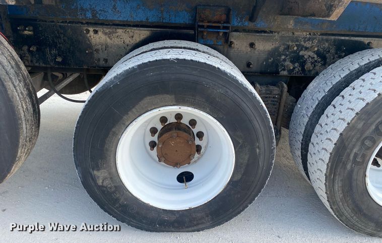 image for item DI7771 2013 Mack GU713  vacuum truck