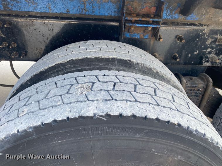 image for item DI7771 2013 Mack GU713  vacuum truck