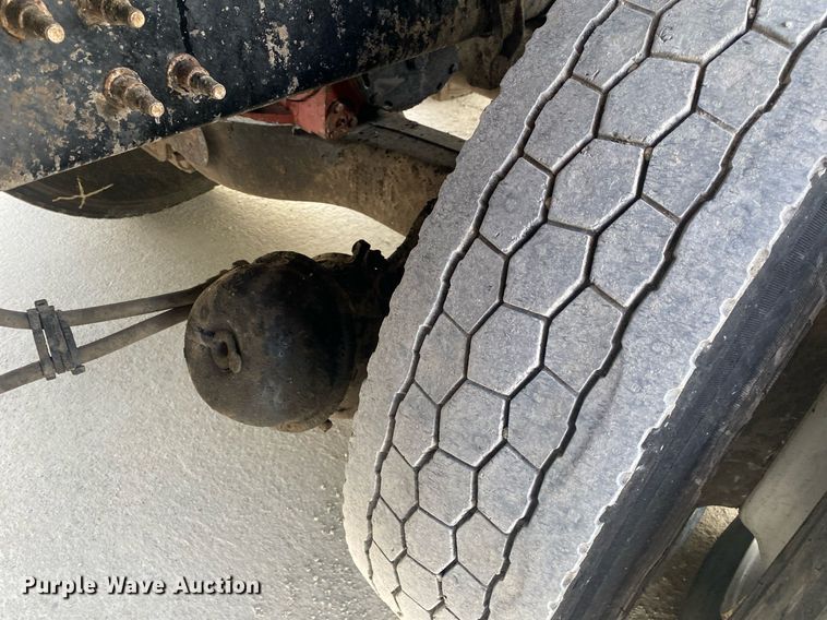 image for item DI7771 2013 Mack GU713  vacuum truck