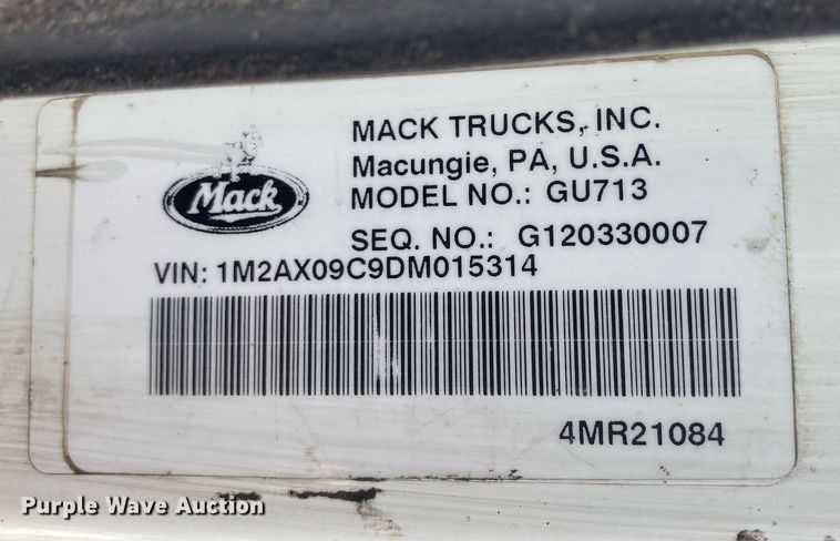 image for item DI7771 2013 Mack GU713  vacuum truck