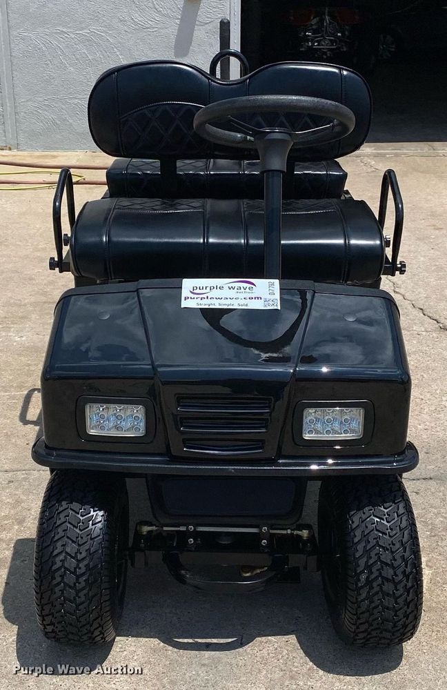 image for item DI7792 2022 Cricket  golf cart